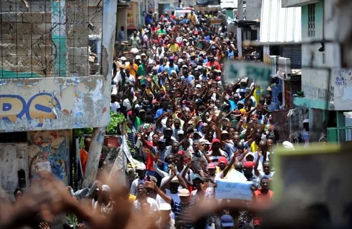 总统私吞全国90%财产，百姓穷到吃土，岛国海地为何沦落至此？