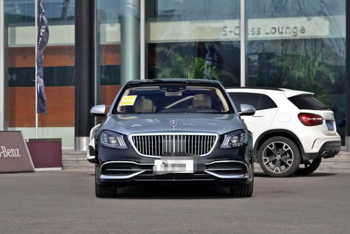 最豪华奔驰S级：迈巴赫车标 新造型，预售110万，比A8帅气