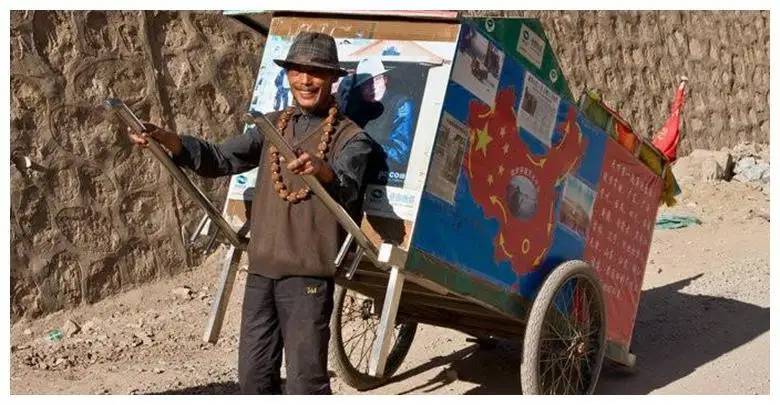 24岁宁波小伙徒步旅行，35年走了30万公里，59岁于他乡结束一生