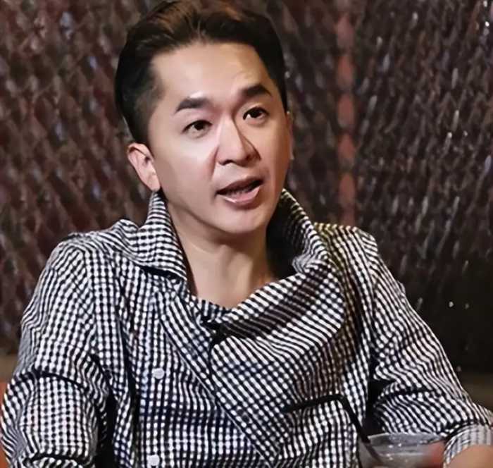 香港影星郑兆尊：三女侍一夫，每人每周2天时间，还有50万工资拿