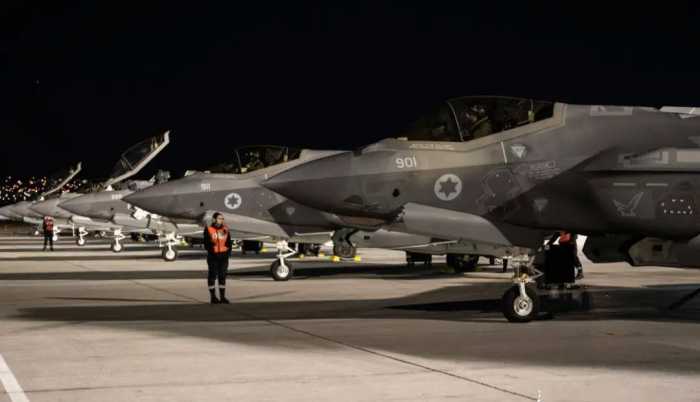 全都乱套了，25架F35飞往以色列，首个打击目标不是哈马斯？